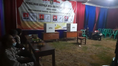 Timwas Pilkades Kecamatan Bayan monitoring di TPS Desa Bayan