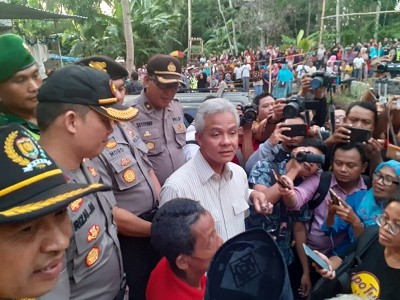 KUNJUNGAN GUBERNUR JATENG DI DESA POGUNGJURUTENGAH 