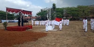 UPACARA DETIK-DETIK PROKLAMASI BERLANGSUNG KHIDMAT